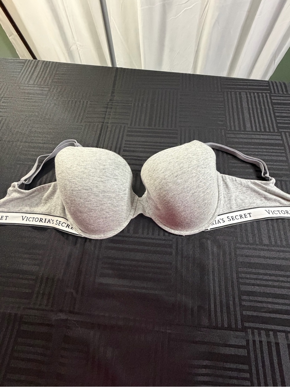 Victoria's Secret Light Grey Padded T-Shirt Bra